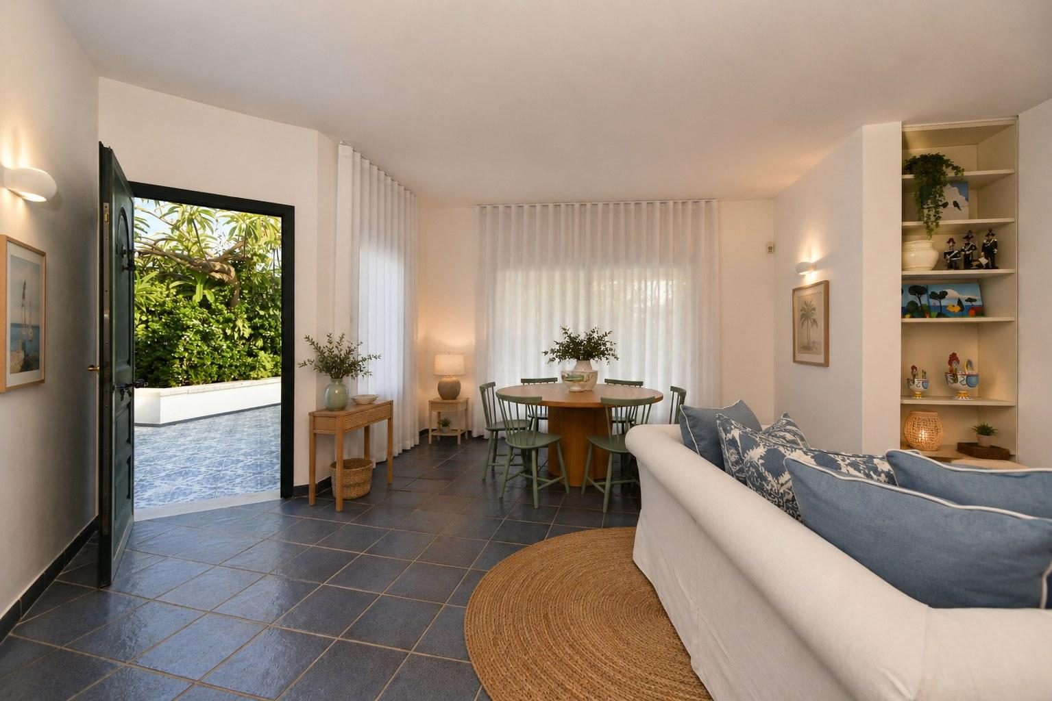 Sitting room with garden door